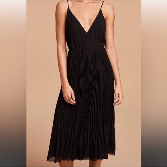 πHOST PICK Aritzia Wilfred Beaune Pleated Chiffon Midi Wrap Dress | Size S - Picture 2 of 9